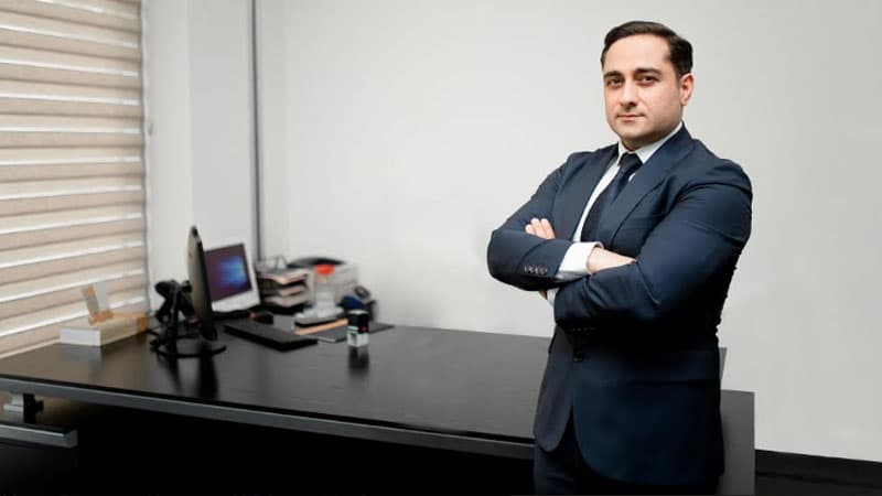 Renat Hümbətov: "AccessBank”ın əsas üstünlüyü heç bir iş təcrübəsi olmayan gənclərə işləmək şansı verməsindədir"