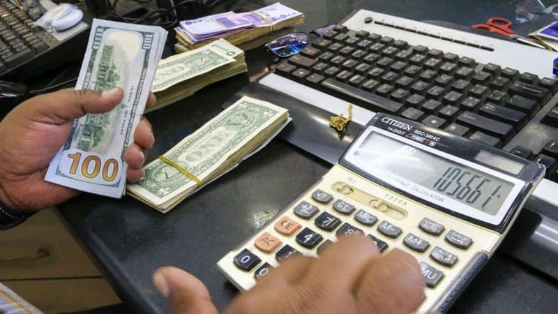Ölkədən pullar gedib, amma gəlməyib: Bir milyard dollar kəsiri necə bağlayacağıq?