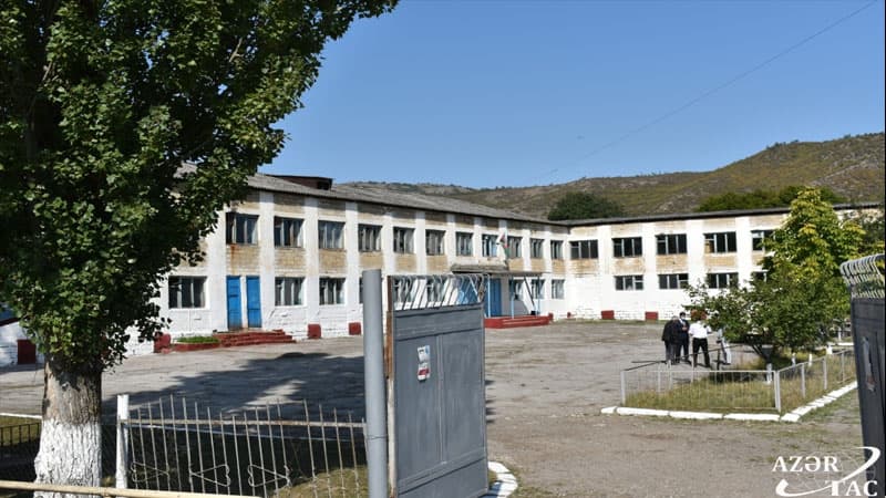 Azərbaycanda bu məktəbin müəllimləri koronavirusa yoluxdu (FOTO)