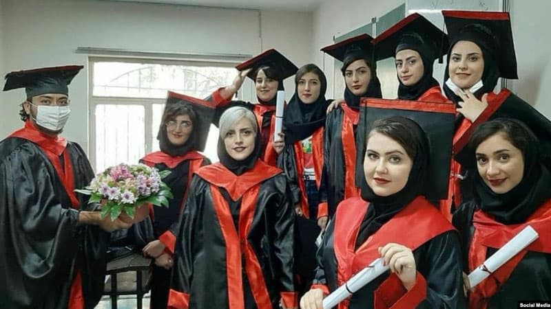Təbriz Universitetinin türk dili bölümü ilk məzunlarını yola saldı