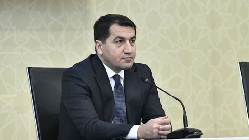 Prezidentin köməkçisi: "Düşmən yerinə otuzdurulur"