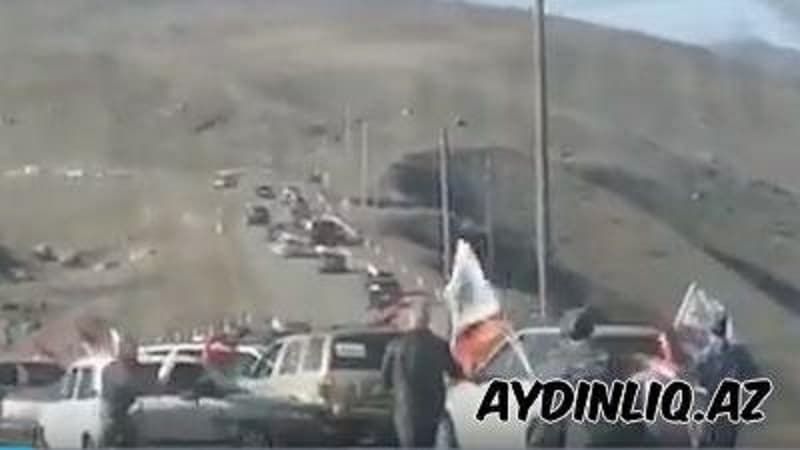 Ermənilər Ağdərədə ağ bayraq qaldırdılar (VİDEO)