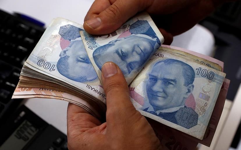 Türk lirəsi kəskin ucuzlaşdı - TARİXİ MİNİMUM