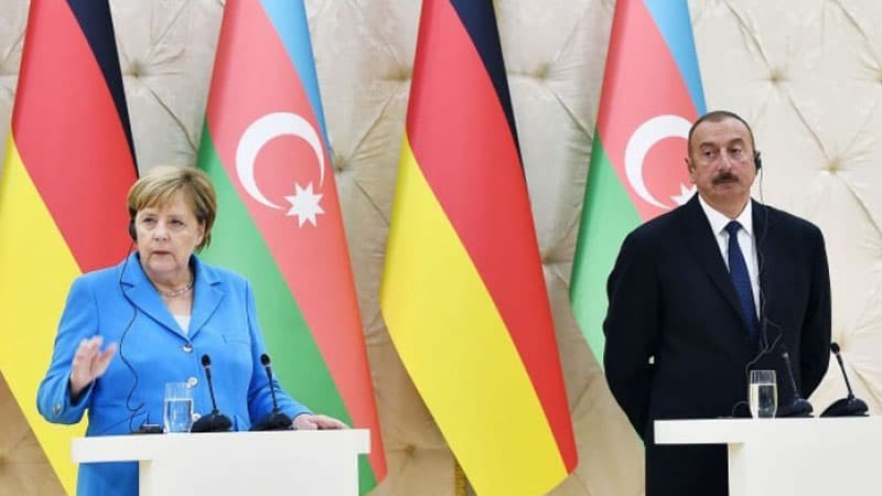 Angela Merkel İlham Əliyevə zəng edib
