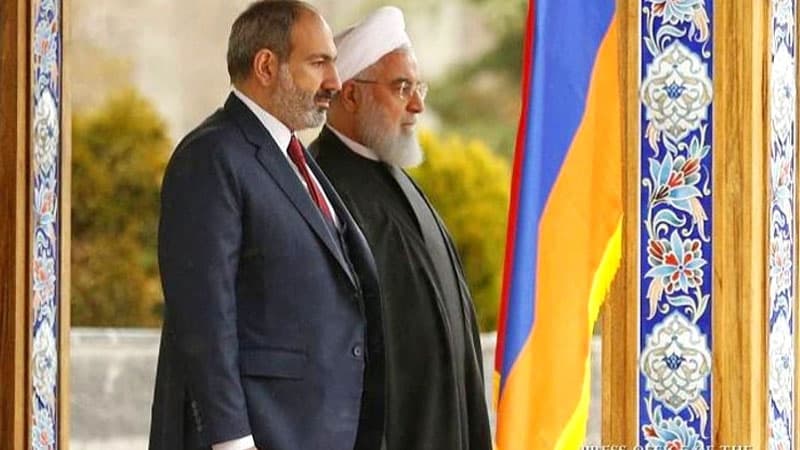 Paşinyan xaricdən yardım axtarmağa davam edir: Ruhaniyə zəng etdi