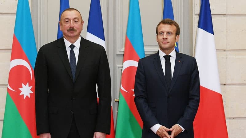 Makron Azərbaycan Prezidentinə zəng etdi