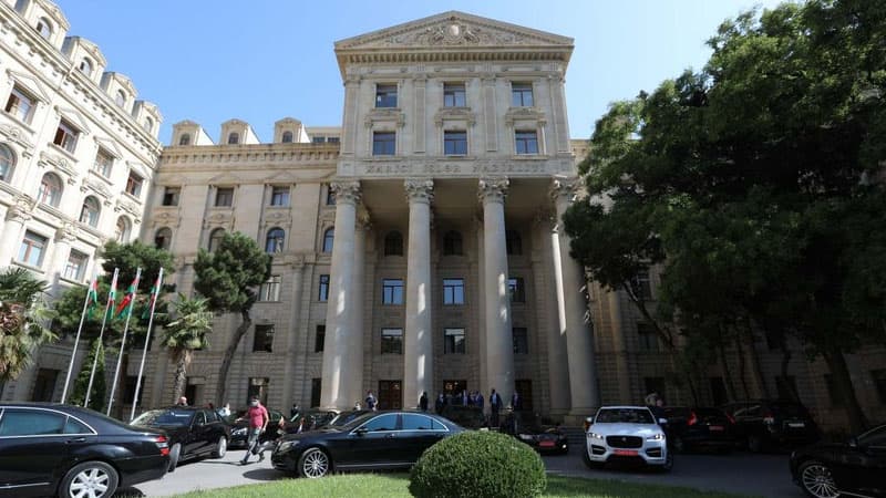 Azərbaycan XİN bir daha əcnəbi jurnalistlərə müraciət etdi