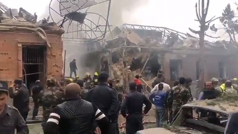 Raket hücumuna məruz qalan Gəncədən görüntülər (VİDEO)
