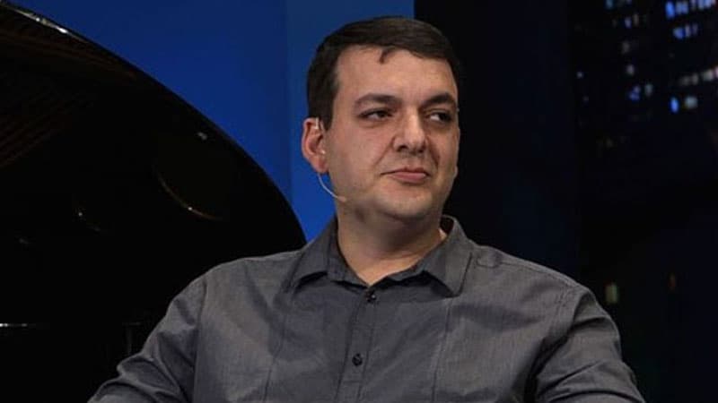 Məşhur erməni bloger Paşinyanı Gəncəni vurmaq əmrinə görə ittiham etdi
