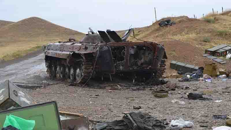 Müdafiə Nazirliyi: Aprel döyüşlərinin qəhrəmanı düşmən texnikasını məhv etməkdə davam edir