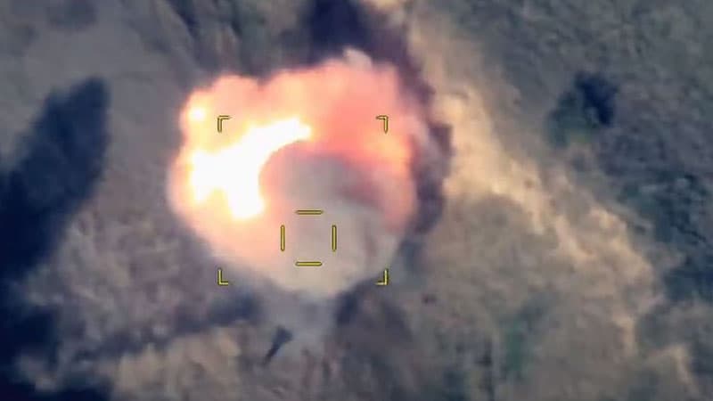 Düşmənin daha bir zirehli tank bölməsi darmadağın edildi (VİDEO)