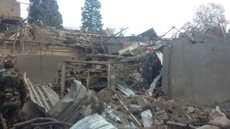 Ermənistan ordusunun raket atəşinə məruz qalan Gəncə şəhəri (FOTOLAR)
