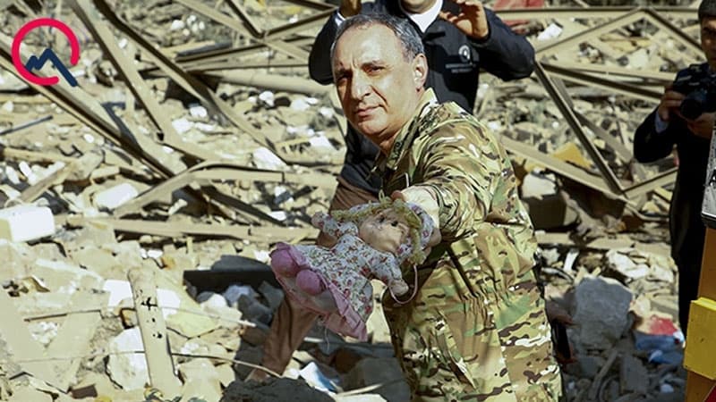 Baş prokuror dağıntıların içində... (FOTOLAR)