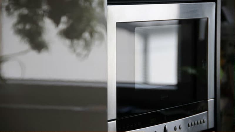 Mütəxəssislər açıqladı: Hansı yeməkləri təkrar isitmək olmaz
