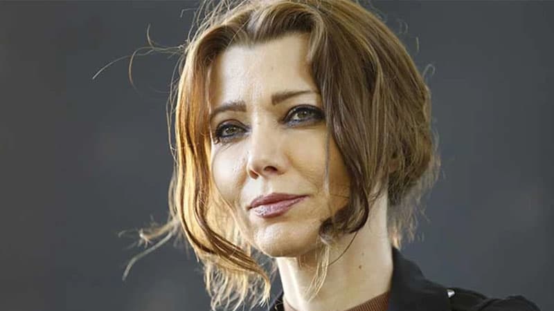 Elif Şafakın kitabları Azərbaycanda boykot edildi