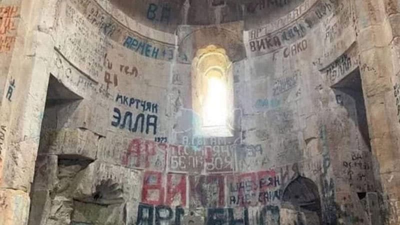 Hadrutdakı alban kilsəsi də erməni vandalizminə məruz qalıb (FOTO)