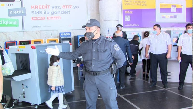 Bakı metrosunda reyd keçirildi (FOTOLAR)