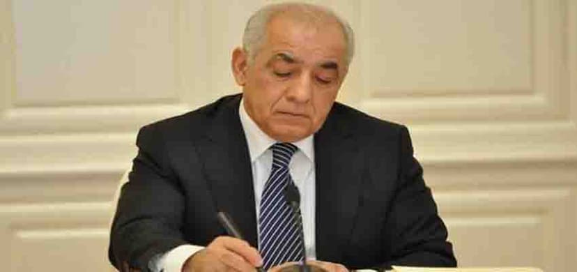 Baş Nazir bir neçə qərarı dəyişdirdi