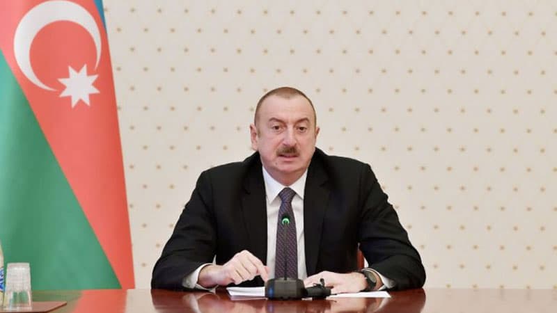 "İran və Gürcüstan hava məkanlarını və quru yollarını Ermənistana silahların daşınması üçün bağlayıb"