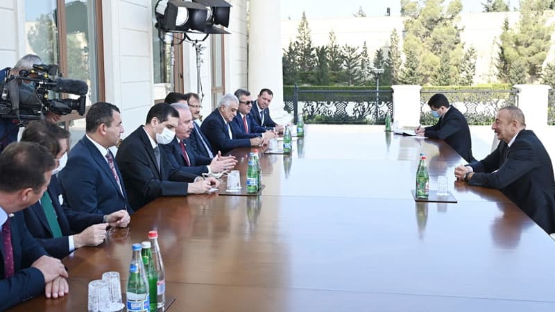 “Yunanıstan səfiri ilə görüşdəki açıqlamanız Türkiyədə sevinclə izlənildi”