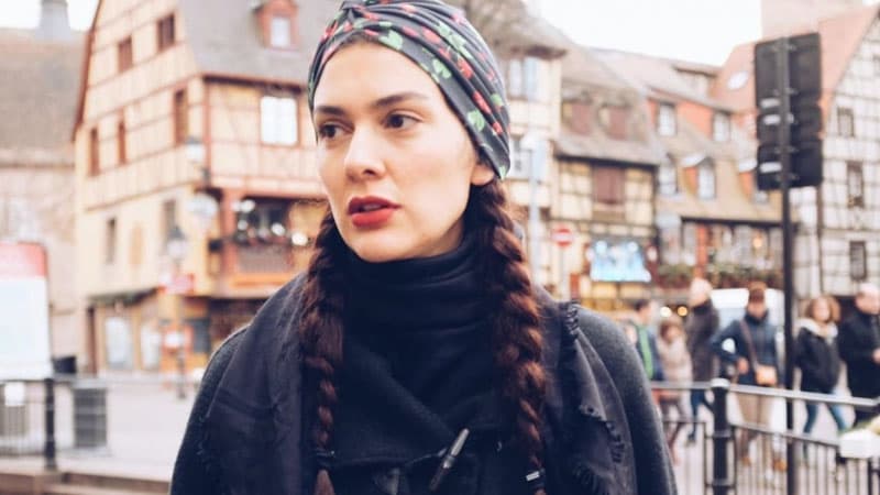 Bergüzar Korel Gəncədən yazdı: "Allahım, bu günahsız insanların səslərini eşit..."