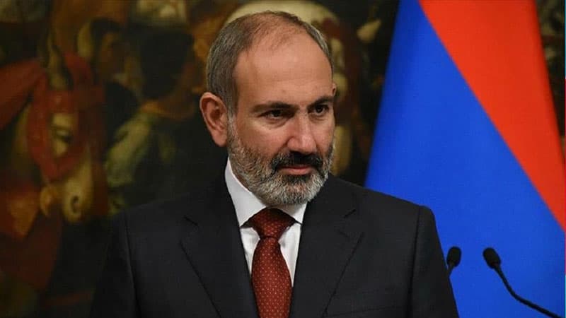 Paşinyan öz siyasi komandası ilə iclas keçirir