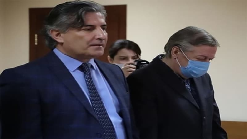 Azərbaycanlı vəkil Yefremovu "zavallı adam" adlandırdı