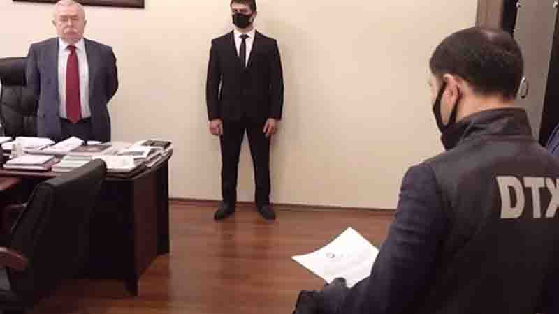 XİN-in İşlər idarəsinin sabiq müdiri Fərhad Molla-zadənin həbs qətimkan müddəti uzadılıb
