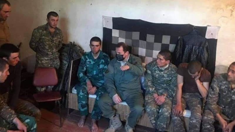 Hikmət Hacıyevdən erməni tərəfinin yayıb sildiyi foto ilə bağlı açıqlama