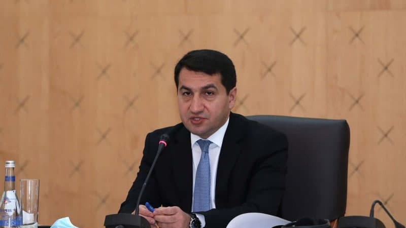 Hikmət Hacıyev: "Kişidirlərsə, döyüş meydanında ortaya çıxsınlar"