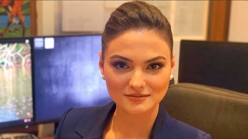 İTV-nin aparıcısına ağır itki üz verdi