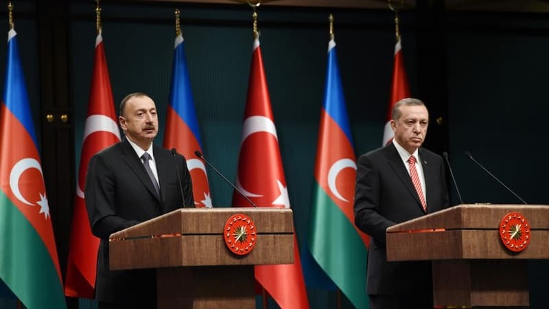 İlham Əliyev Ərdoğana zəng etdi: "Hər cür köməyə hazırıq"