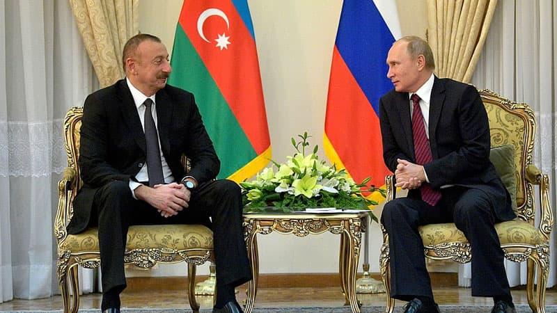 Əliyevlə Putin arasında telefon danışığında nədən danışılıb?