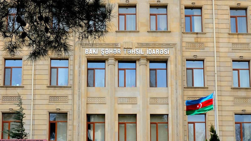 Paytaxtın 40 məzunu Prezident təqaüdünə layiq görüldü