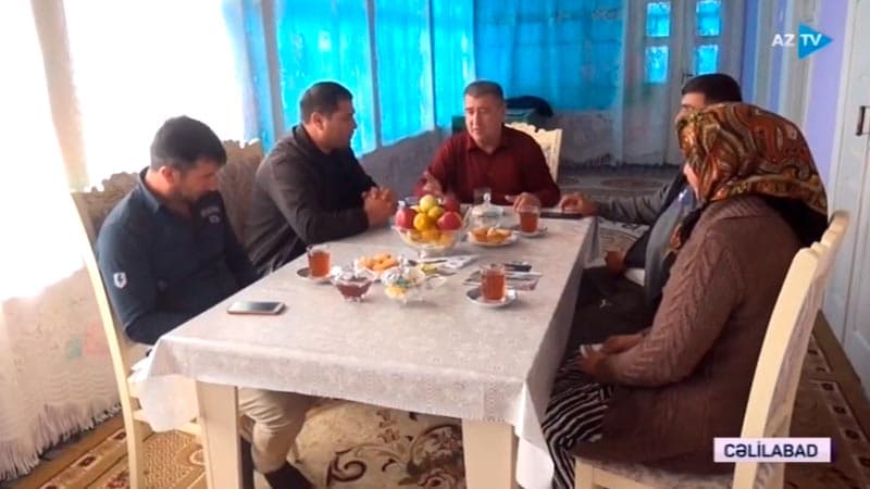 Dörd övladı Qarabağ uğrunda gedən döyüşlərdə iştirak edən ata (VİDEO)