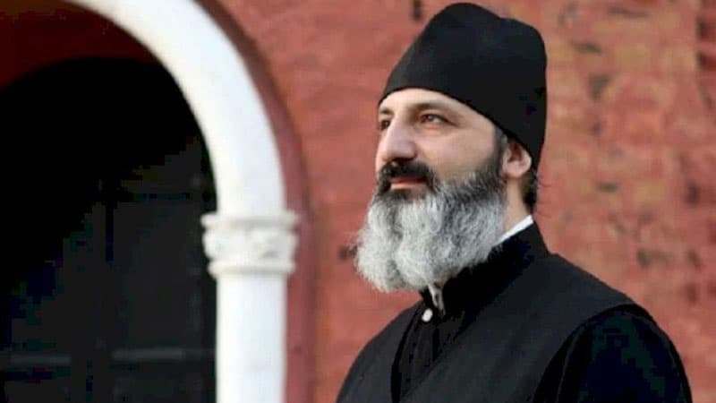 Erməni din xadimi: “Paşinyan xəstədir, müalicə olunmalıdır”