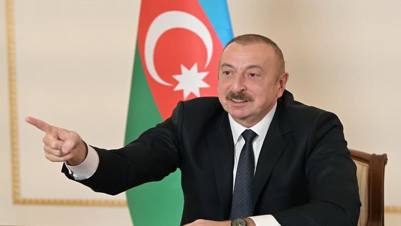 “Ad çəkə bilmirsinizsə, deməli, hekayə uydurursunuz”