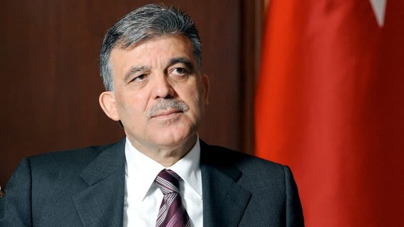 Abdullah Gül İlham Əliyevi təbrik etdi