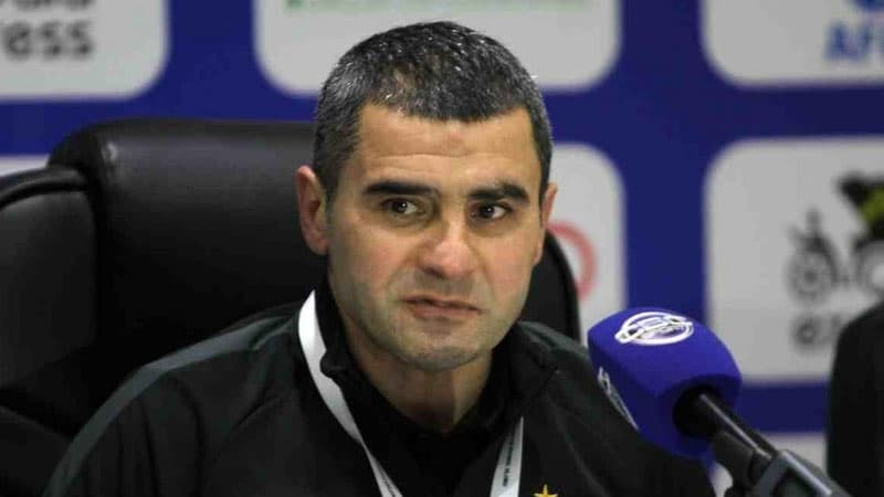 "Neftçi" baş məşqçisini istefaya göndərdi