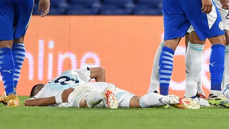 Argentina yığmasının futbolçusunun onurğası qırıldı (VİDEO)