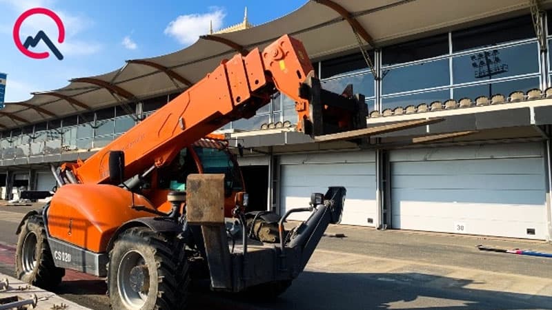 Bakıda “Formula 1” konstruksiyaları sökülür, parad gözlənilir (FOTOLAR)
