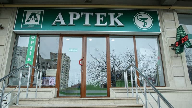 Azərbaycanda həftəsonları yalnız aptek və ərzaq mağazaları işləyəcək