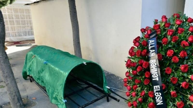Azərbaycanda hakim dünyasını dəyişdi (FOTO)