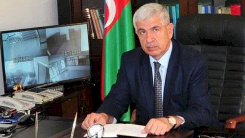 Koronavirusdan ölən icra başçısı dəfn olundu