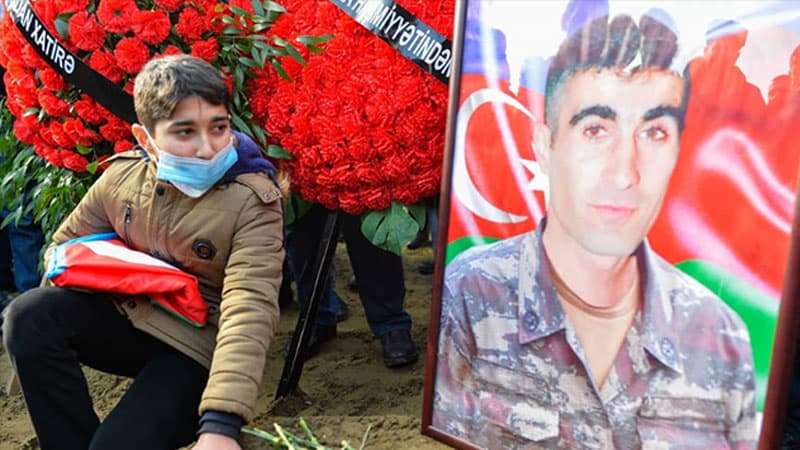 Daha bir şəhidimiz dəfn edildi (FOTOLAR)