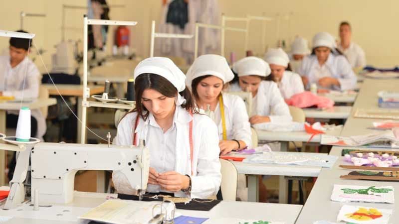 Azərbaycanda peşə təhsilinin populyarlaşdırılması ilə bağlı layihəyə start verildi
