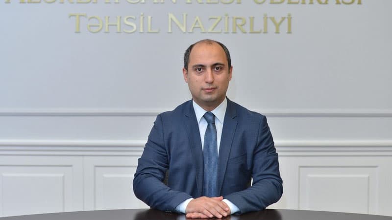 Təhsil nazirindən məktəbdə valideynlərdən pul yığılması ilə bağlı açıqlama
