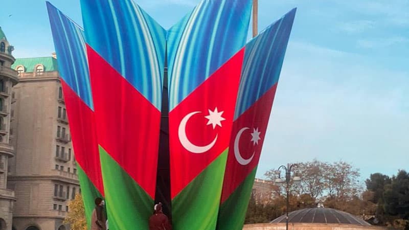 Hərbi ekspert: Vətəndaşlar Qələbə paradını necə izləyəcək? (VİDEO)