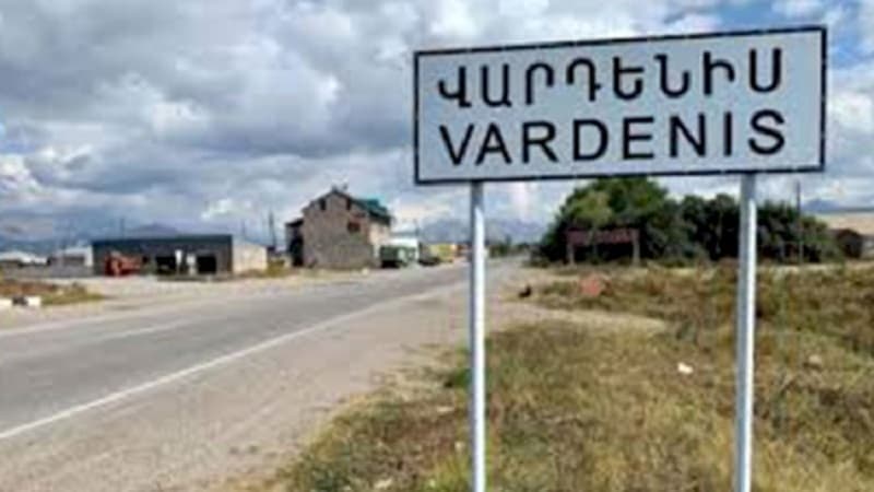 Azərbaycan hərbçiləri Vardenisdəki kafelərdə nahar edir (VİDEO)