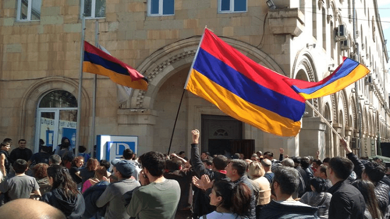 Ermənistanda zorakılıq və kütləvi həbslər qaçılmazdır (ŞƏRH)